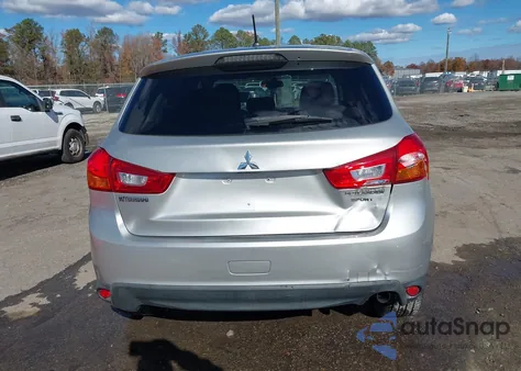 2015 Mitsubishi Outlander Sport Es z USA, uszkodzony, nr VIN 4A4AP3AU4FE036460